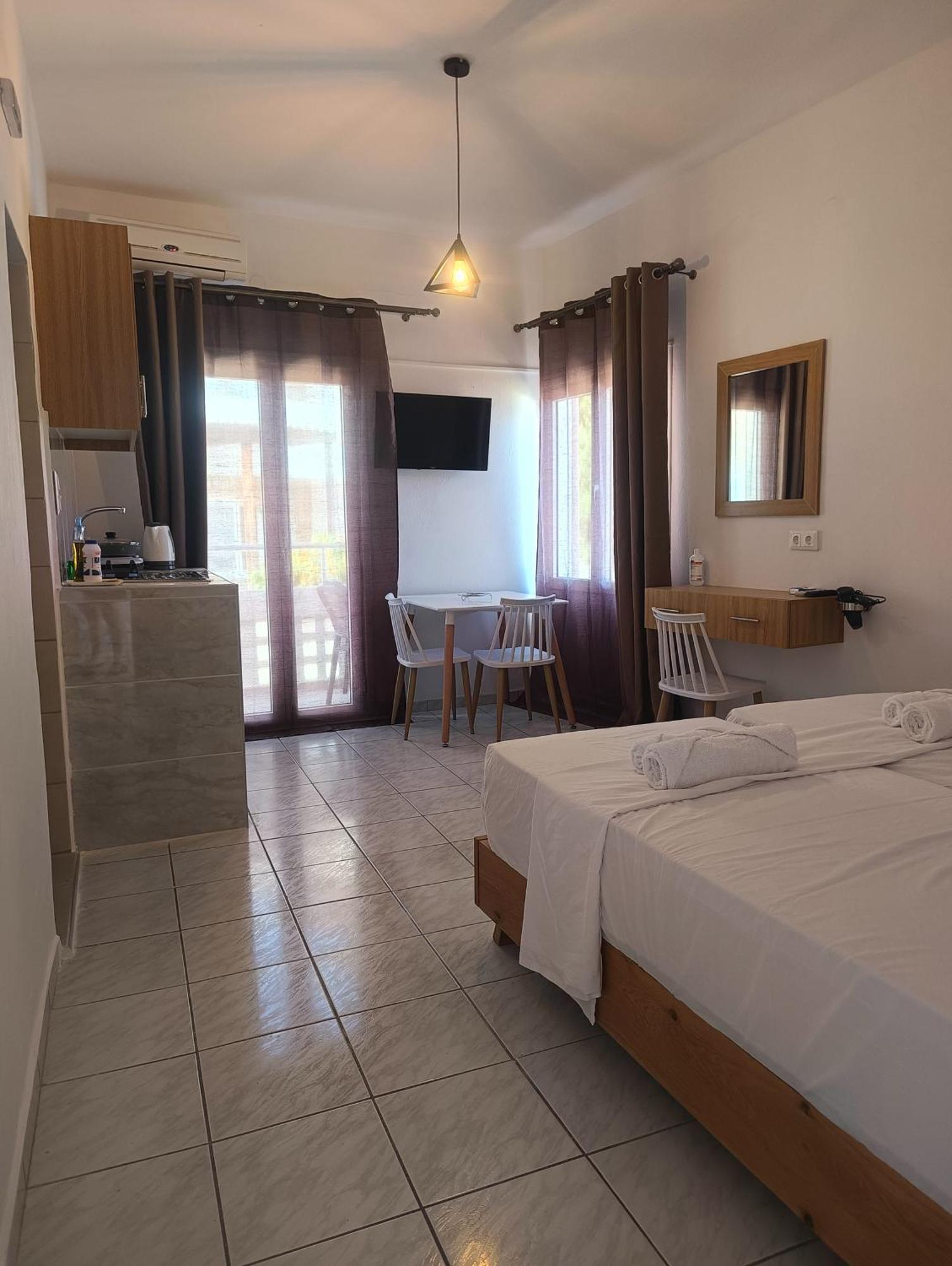 Galini Apartments Bali  Exterior photo